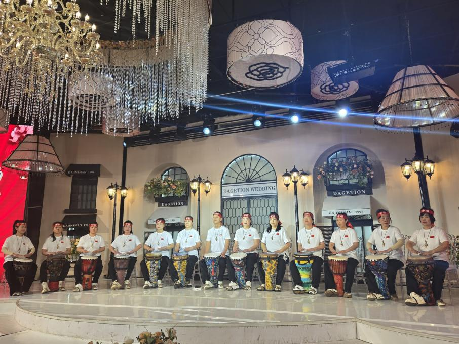 凝心聚力 创辉煌